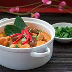 Thai Red Chicken Curry (Gaeng Khiao Wan Gai)