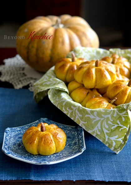 Thanksgiving Decor | Runaway Apricot