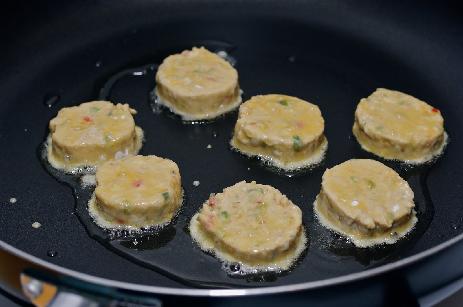 When Chicken Marries Tofu, many awesome mini patties Beyond Kimchee