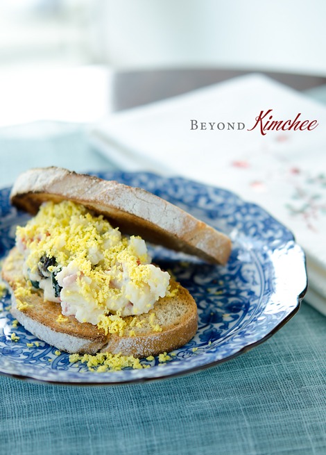 Korean Potato Salad is served with toasted bread.