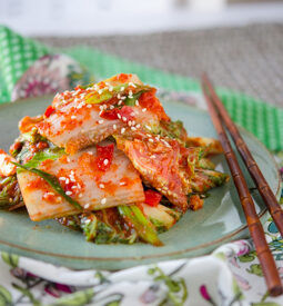 This vegan kimchi (or vegetarian kimchi) tastes just like the traditional cabbage kimchi.