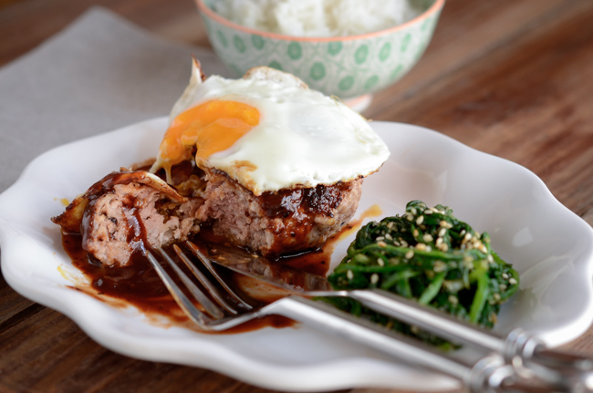 Hambak steak has soft and moisture texture and tastes the best when served with rich red wine sauce and a fried egg.