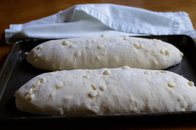 Club med white chocolate bread loaves are rising.