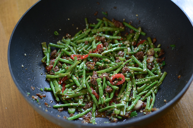 Snake Beans with Beef Sauce