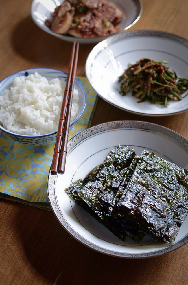Roasted seaweed snack is great to serve with rice