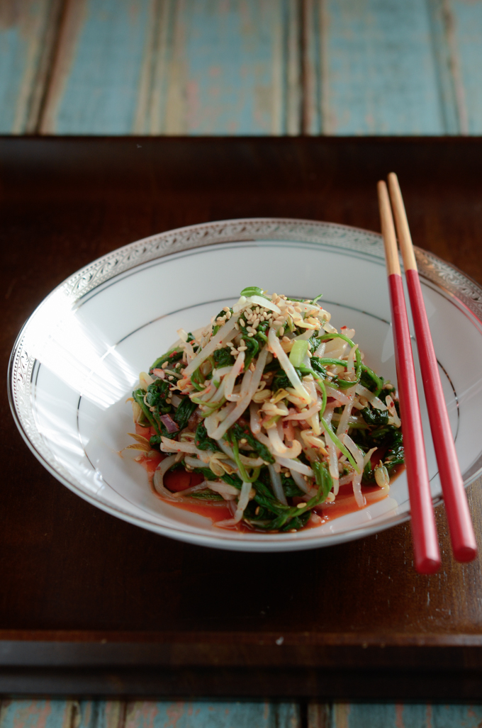 Korean Spinach Mung Bean Sprouts Salad