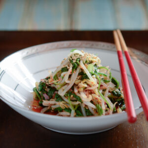 Korean spinach and mung bean sprouts make a refreshing salad and a side dish ready in 15 minutes.