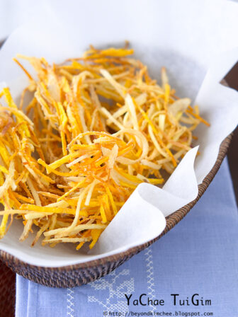 Deep-fried root vegetables are crisp and makes a delicious snack.