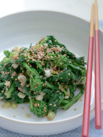 Broccoli Rabe Salad tossed with Korean Soybean Paste is a vegan & vegetarian friendly.