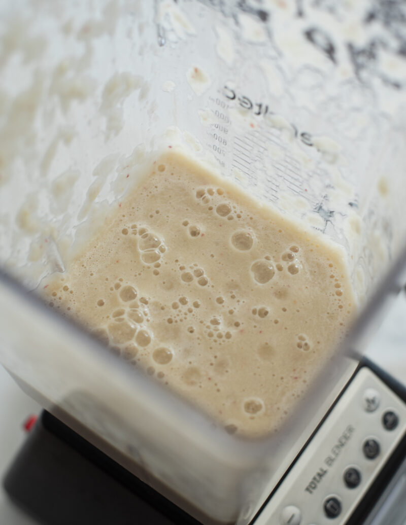 Fruit and vegetable puree processed in a blender for making kimchi paste.