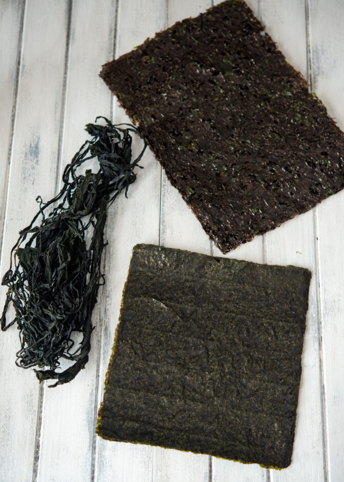 three different types of Korean seaweeds are presented