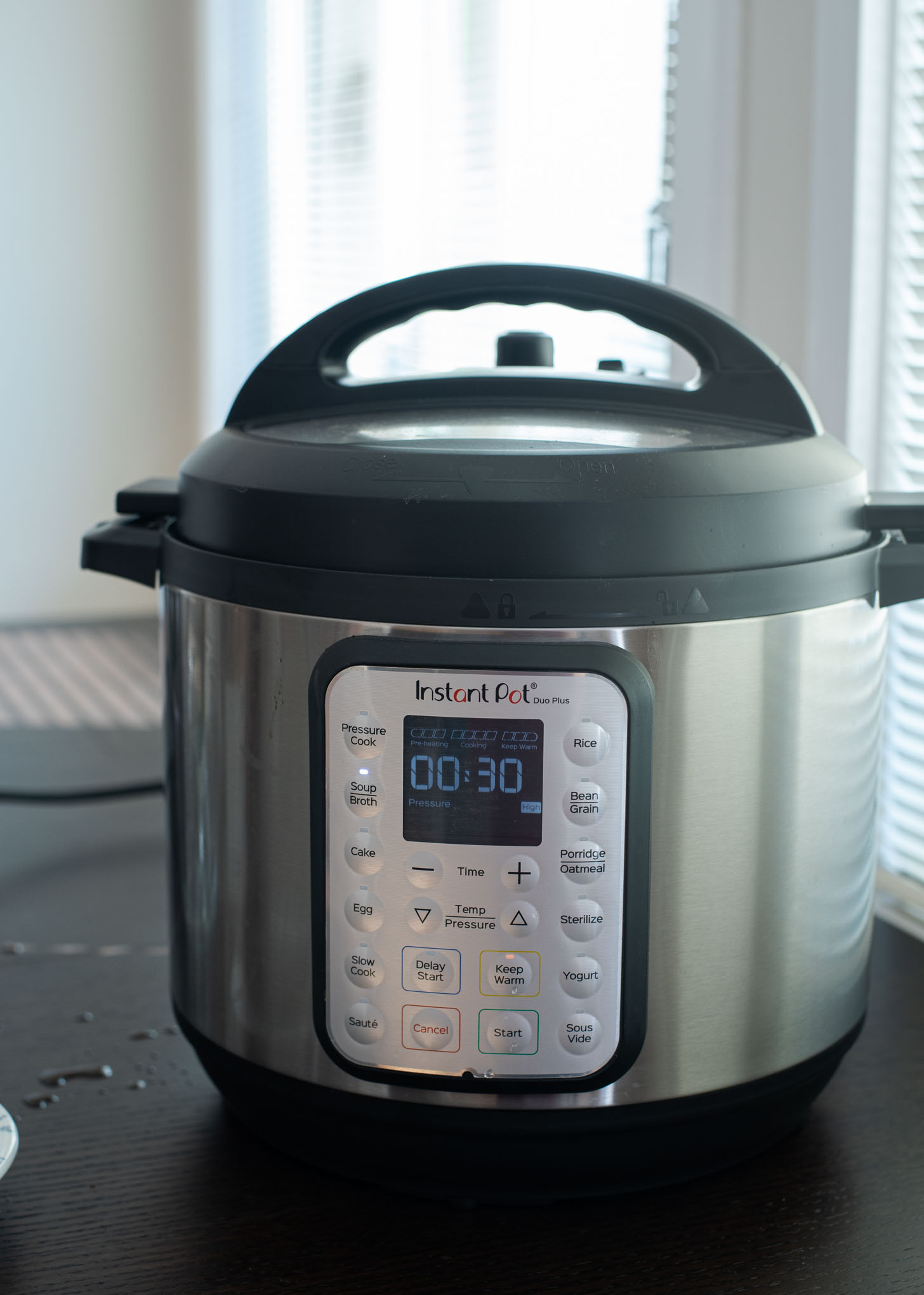 An instant pot is used to cook galbitang (Korean short rib soup)
