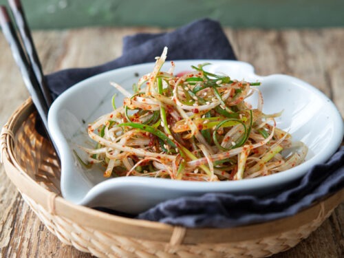 Korean Green Onion Salad (Pa Muchim)