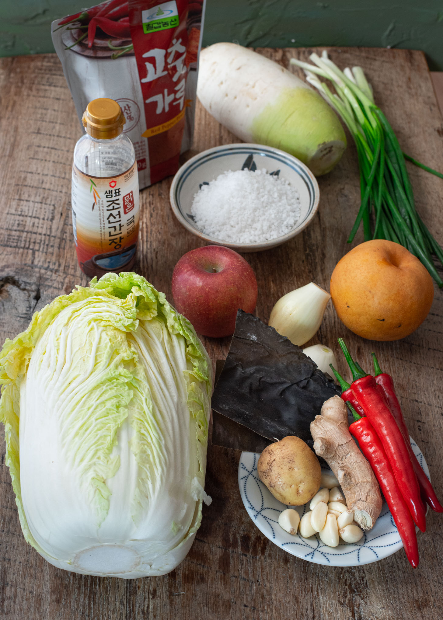 Ingredients for making vegan kimchi are presented.
