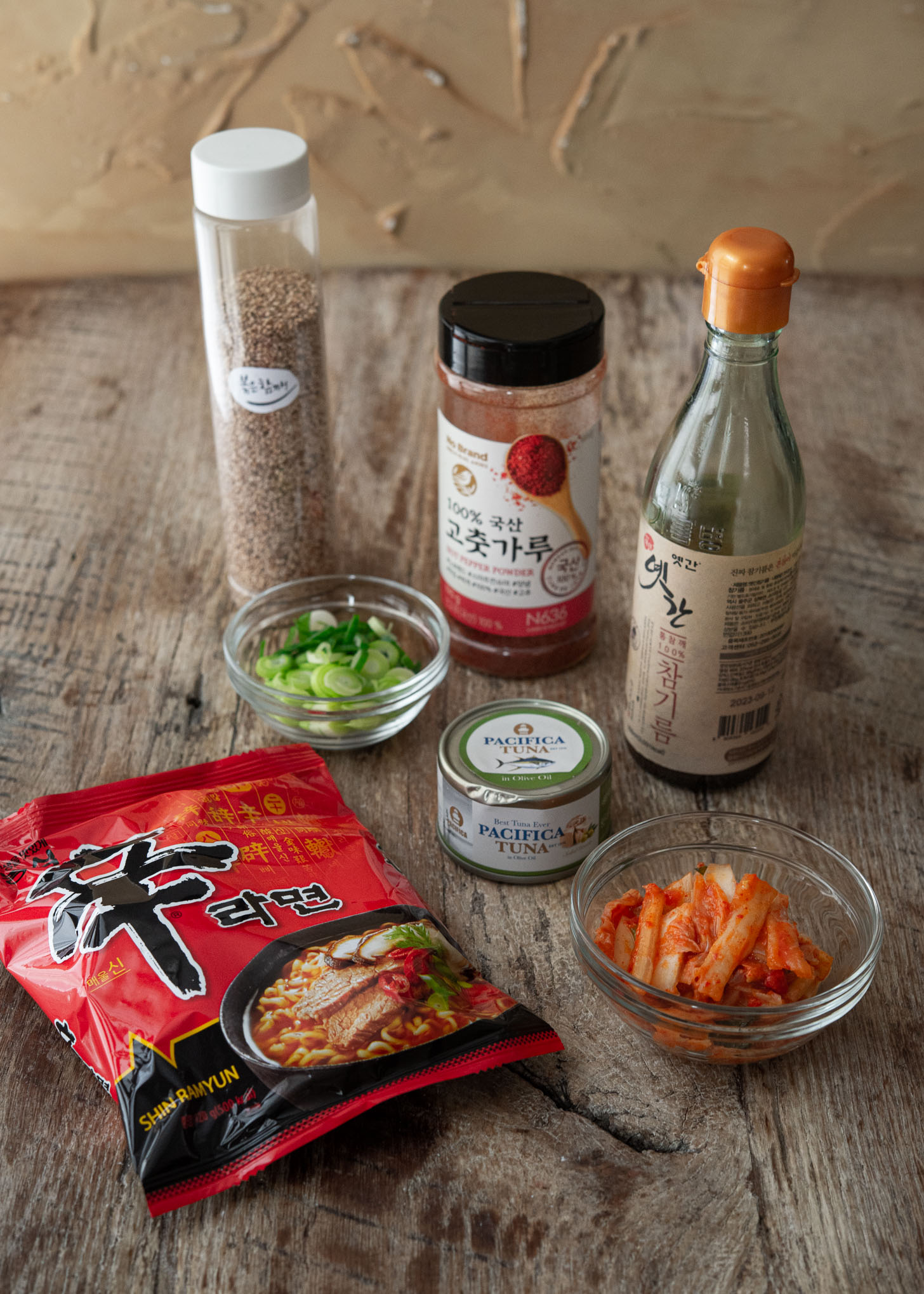 Ingredients for making Kimchi ramen (ramyeon).