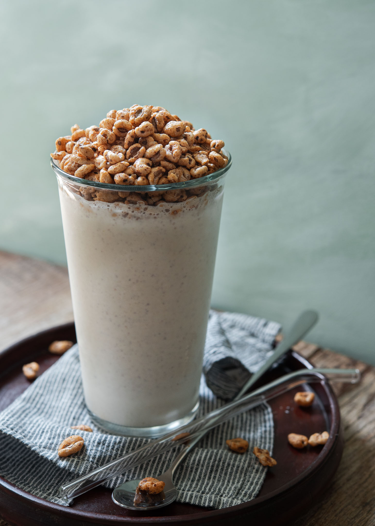 Jolly pong shake (cereal milkshake) made with Korean puffed wheat cereal.