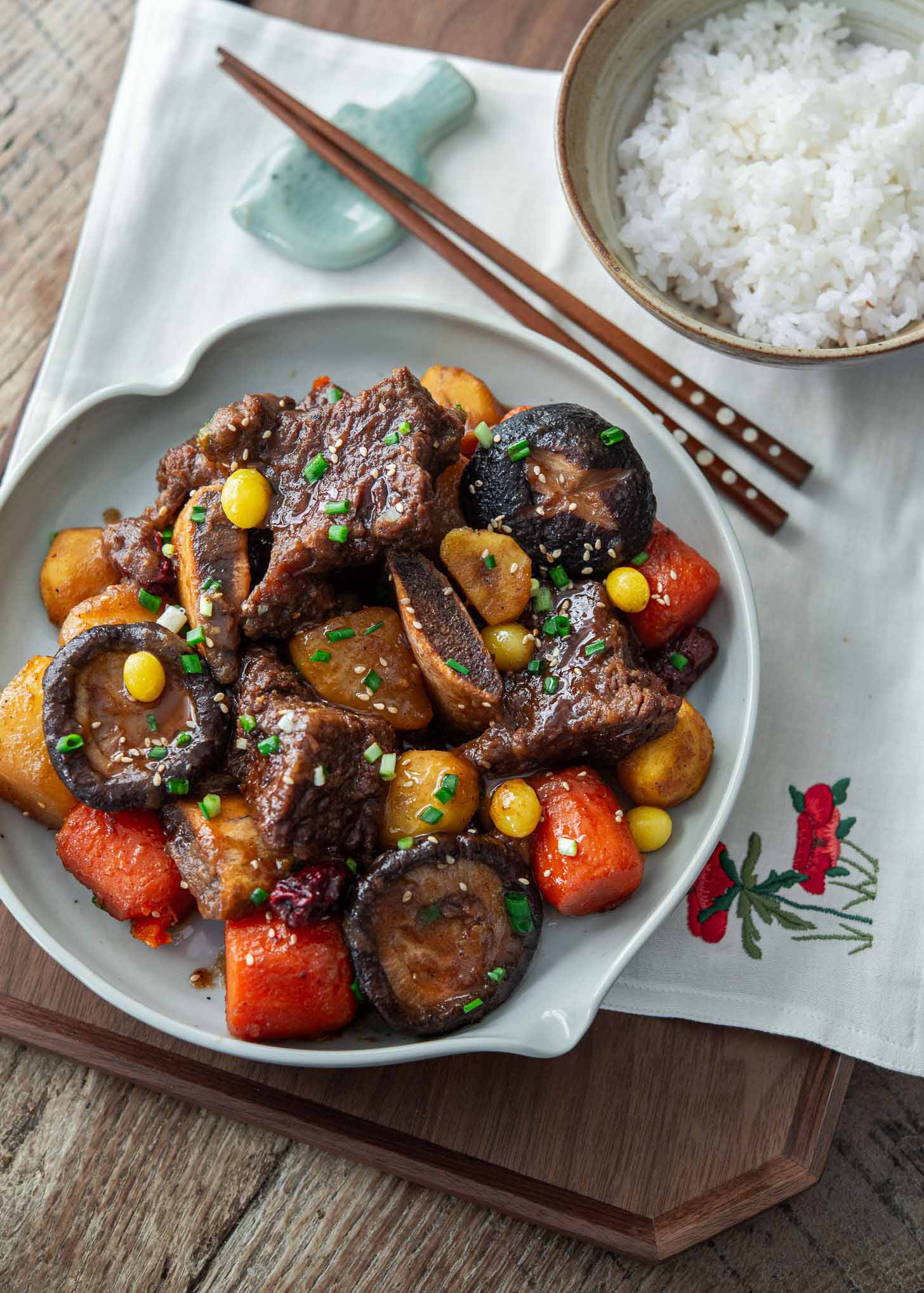 Galbi jjim, Korean braised short ribs, in a serving dish.