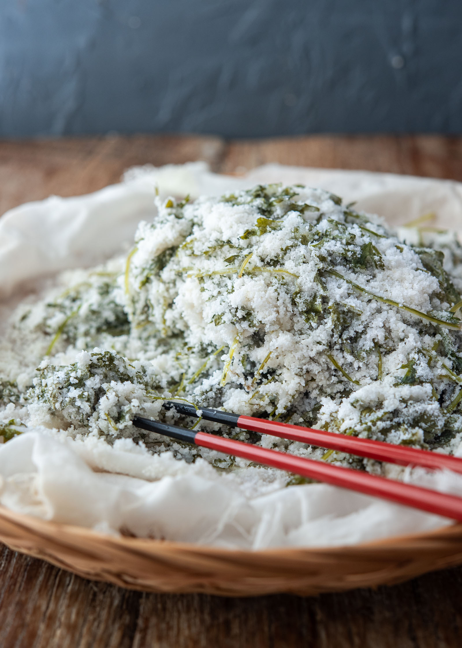 Tender fluffy cake crumb texture showing from ssuk beomuri