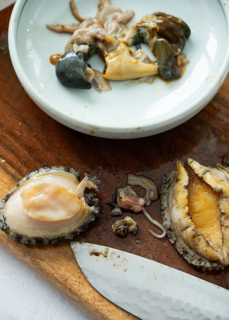 Cleaning and trimming fresh abalone meat