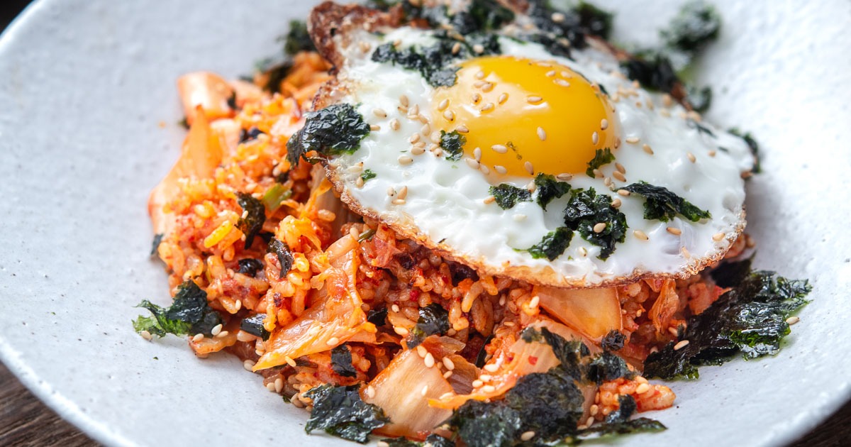 Classic Kimchi Fried Rice (Kimchi Bokkeumbap)
